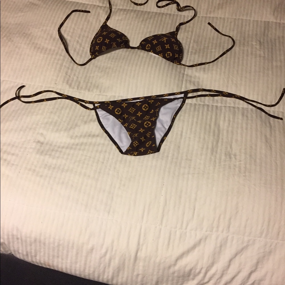 LV bikini